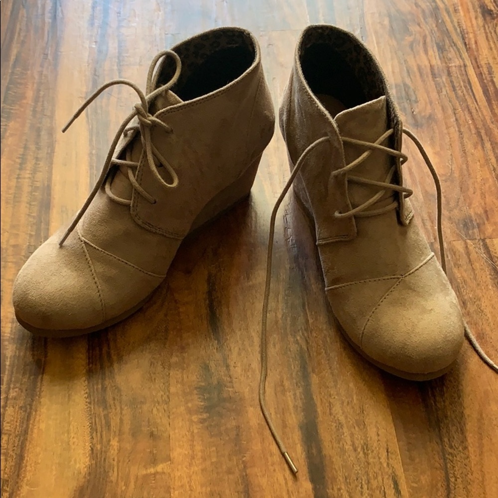 Tan suede tie wedge booties